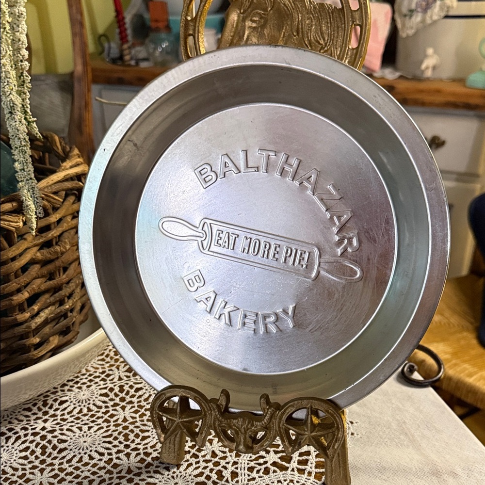 Flash sale💥🔥 farmhouse kitchen vintage Bakery "Eat More Pie" aluminum pie tin